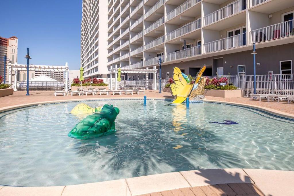 The Is Calling At Laketown Wharf #1329 At Nautical Holiday home