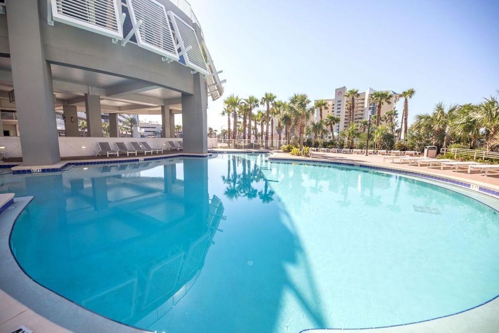 The Is Calling At Laketown Wharf #1329 At Nautical Holiday home